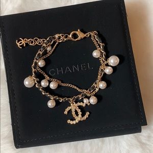 Chanel CC Pearl Bracelet